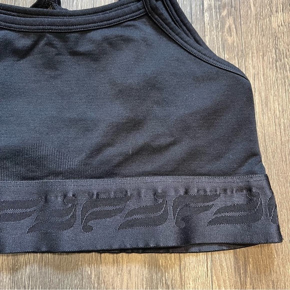 Women’s Black Racer back Sports Bra Size S - Picture 4 of 8